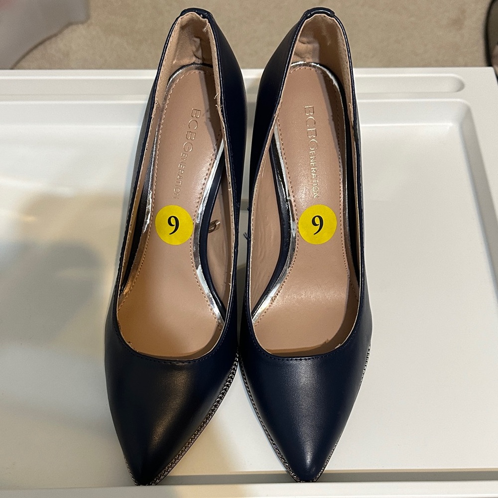 BCBGeneration Hallix Pump (chain-trim pointed-toe pump)